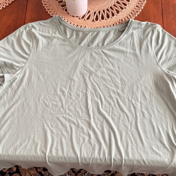 lululemon athletica Tops - lululemon athletica Light Sage Scoop Neck Short Sleeve Top